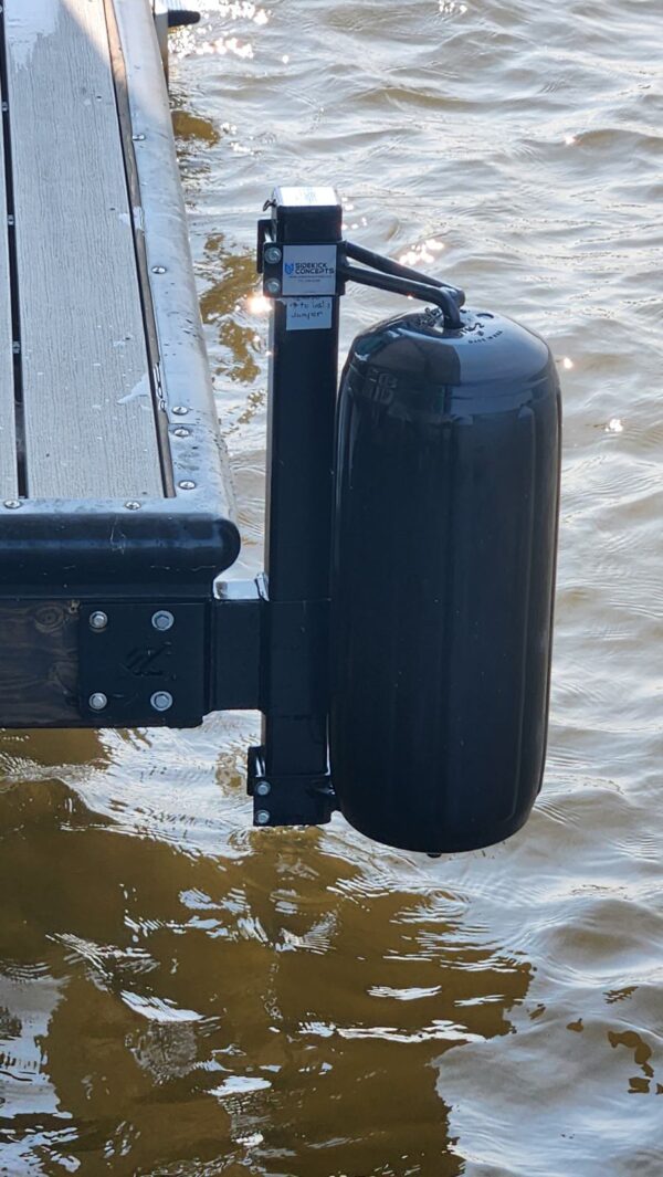 Corner Dock Mount w/soft rotating Polyform Fenders - Image 4