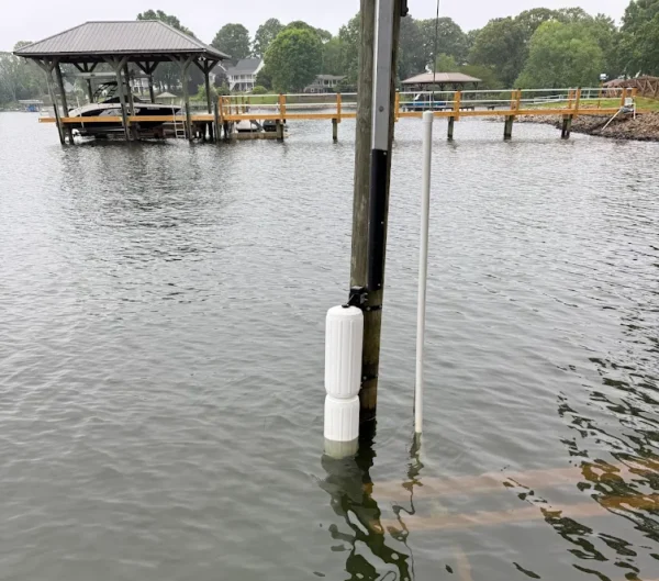 Double Stackable Piling Dock Mount w/soft rotating Polyform Fenders - Image 8