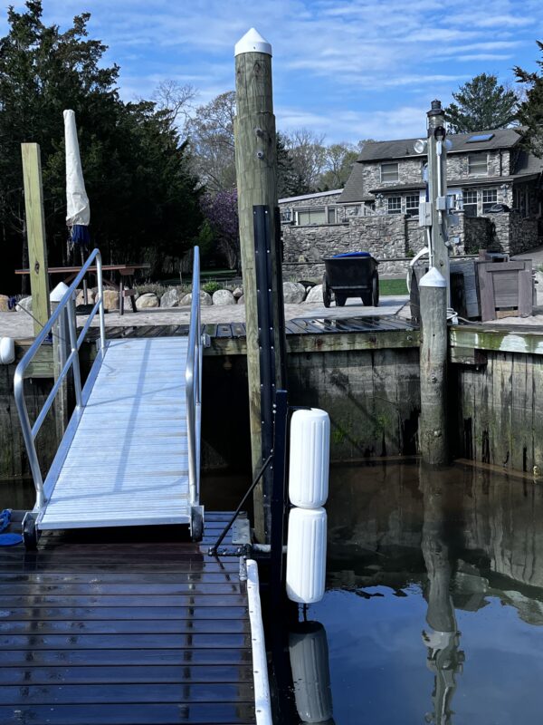 Double Stackable Piling Dock Mount w/soft rotating Polyform Fenders - Image 6