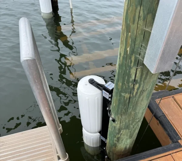 Double Stackable Piling Dock Mount w/soft rotating Polyform Fenders - Image 5