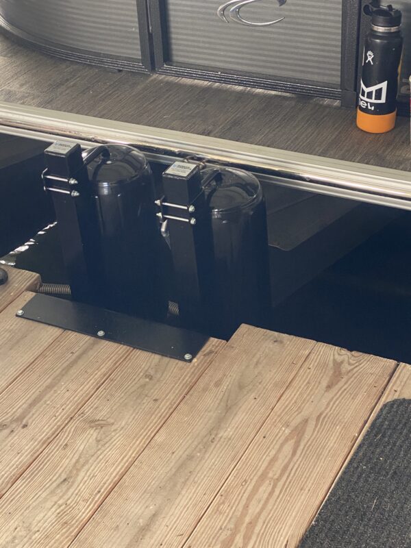 Front Dock Mount w/soft rotating Polyform Fenders - Image 5