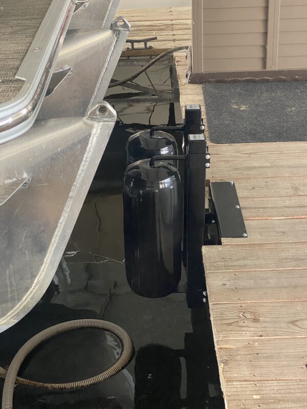 Front Dock Mount w/soft rotating Polyform Fenders - Image 3