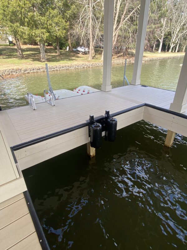 Front Dock Mount w/soft rotating Polyform Fenders - Image 8