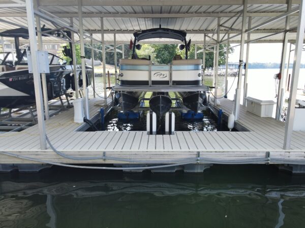 Front Dock Mount w/soft rotating Polyform Fenders - Image 7