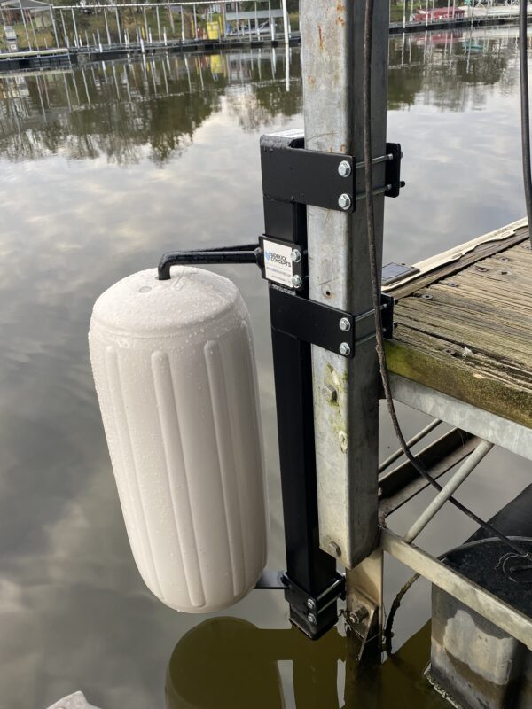 Lower Dock Extension w/soft rotating Polyform Fenders - Image 14