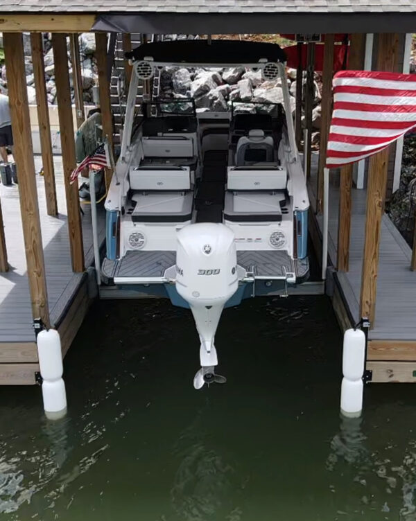 Double Corner Dock Mount w/soft rotating Polyform Fenders - Image 3